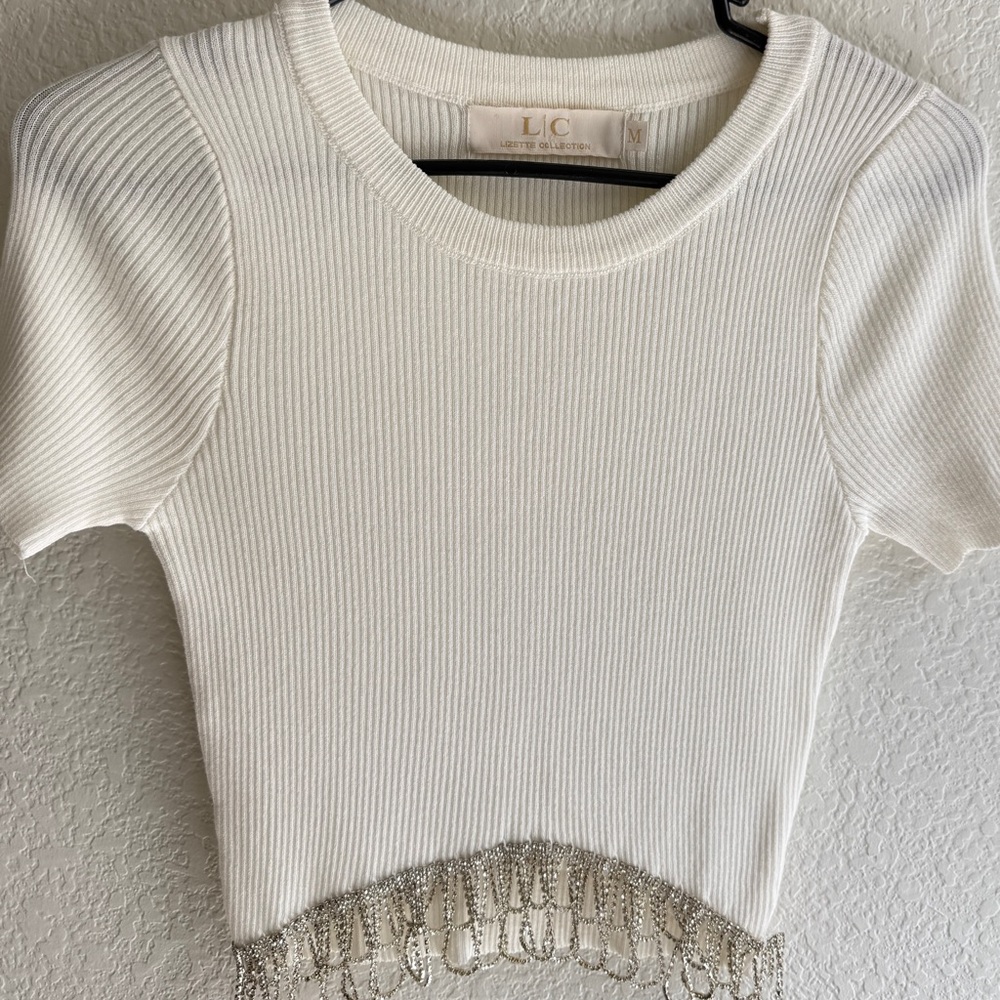 Elegant White Ribbed Women's Top